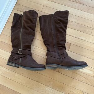 Torrid size 9 wide calf boots